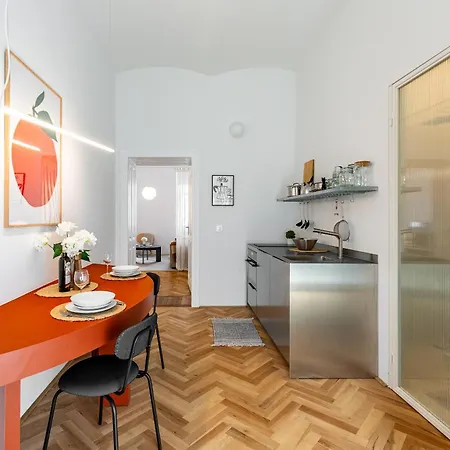 Apartment Moskovska
